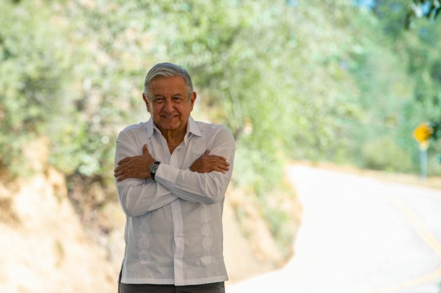 Se impulsará la producción de mezcal en Oaxaca: AMLO