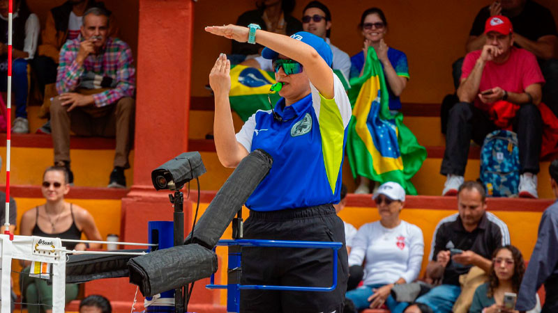 Marlene Hernández, primera árbitra mexicana de la historia con gafete FIVB