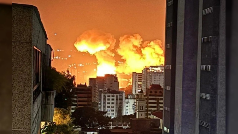 «Venezuela sumida en la crisis: Estados Unidos enfrenta acretos de fuego y destrucción en el corazón de Caracas»